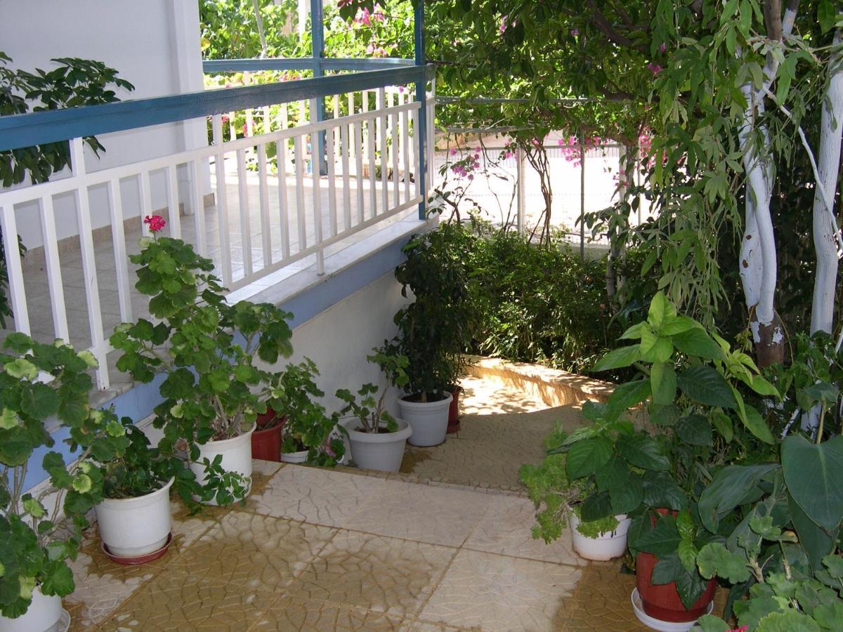 2 Space - Selfcatering Apartment Helen No 7 Ксиропигадо Экстерьер фото